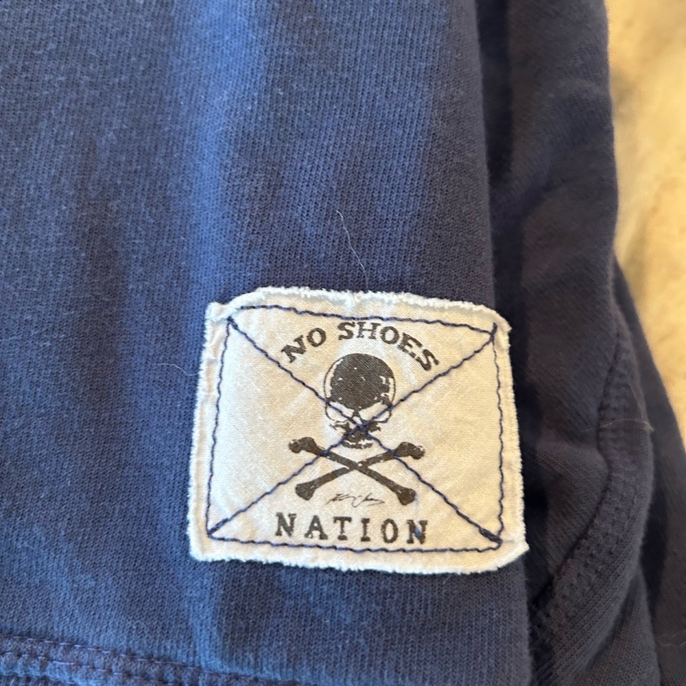 Blue Graphic Sweatshirt with Skull Design - Picture 4 of 6